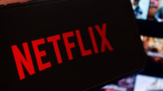 Netflix Kagetkan Dunia: AI Sudah Digunakan di 300 Judul Tahun Ini!